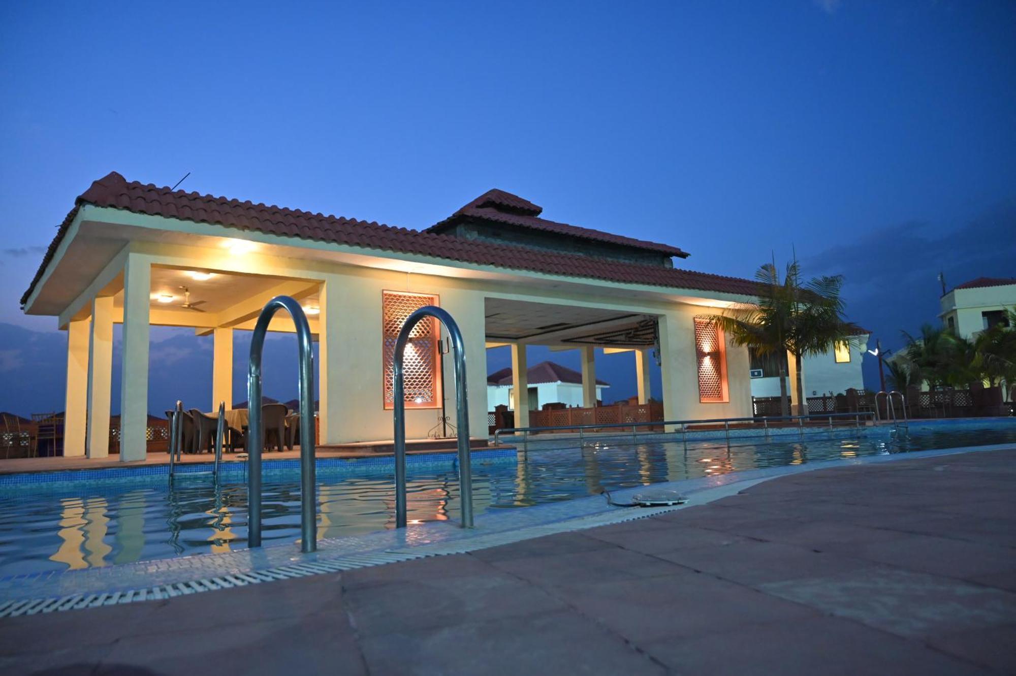 Orchha Club And Resort - Ocr Kültér fotó