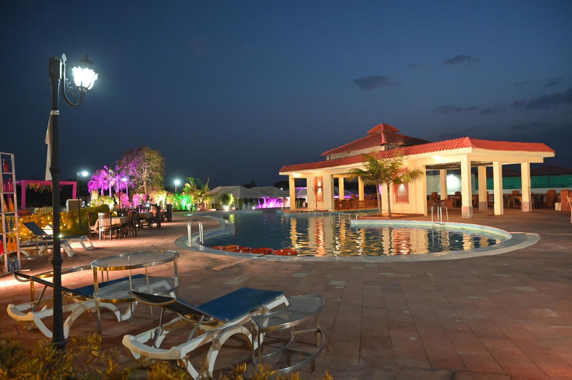 Orchha Club And Resort - Ocr Kültér fotó