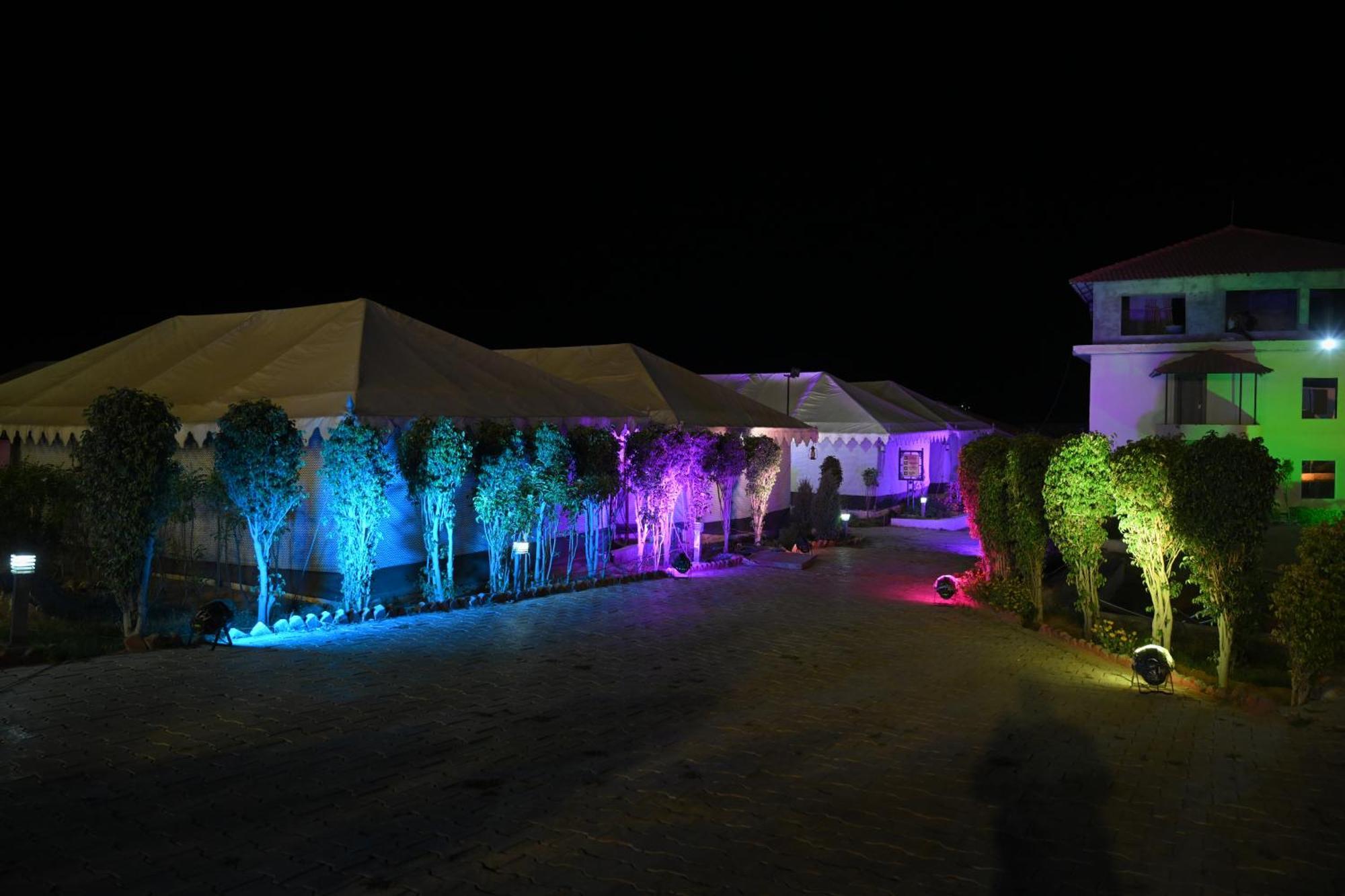 Orchha Club And Resort - Ocr Kültér fotó