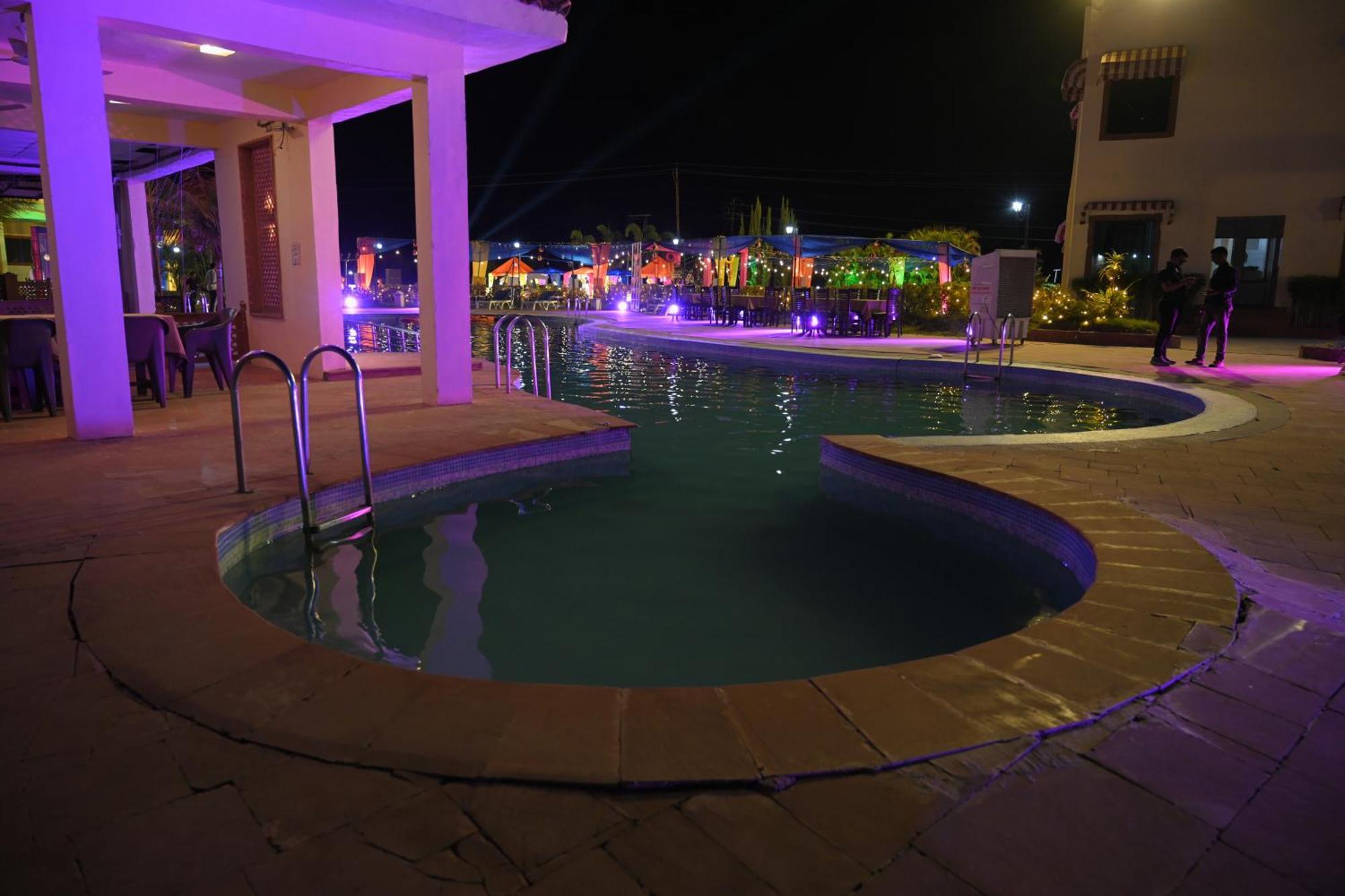 Orchha Club And Resort - Ocr Kültér fotó