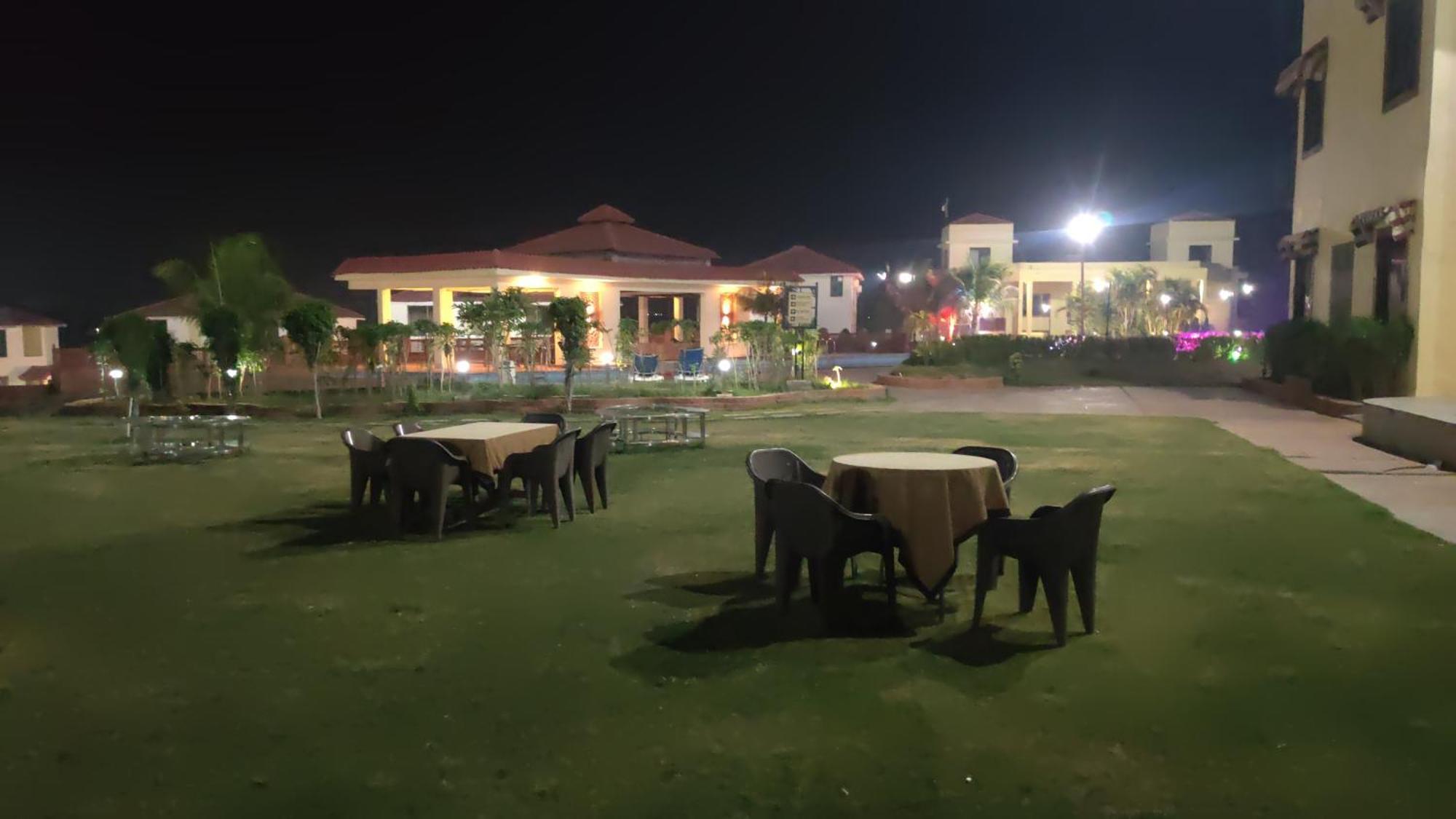 Orchha Club And Resort - Ocr Kültér fotó