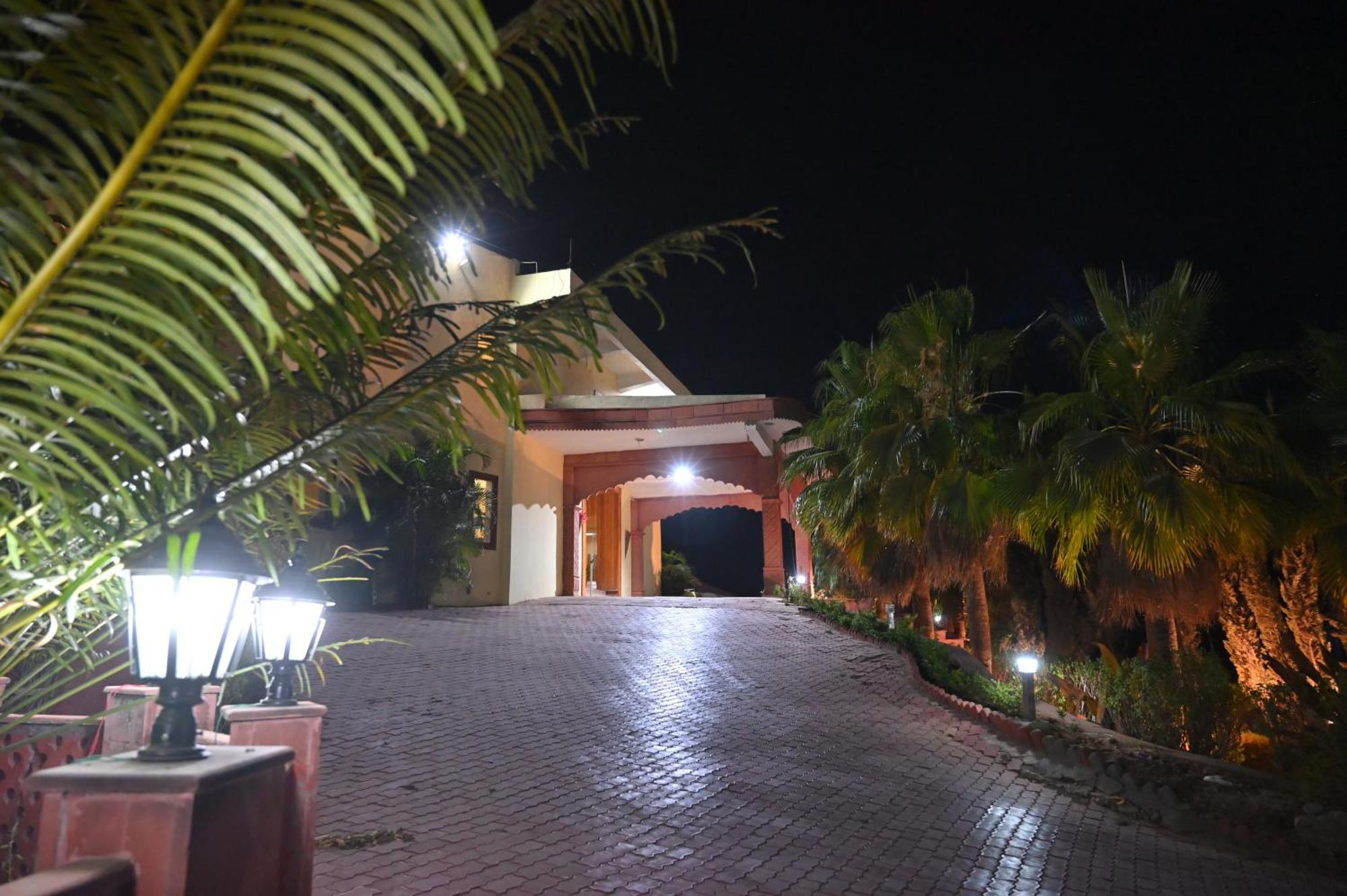 Orchha Club And Resort - Ocr Kültér fotó