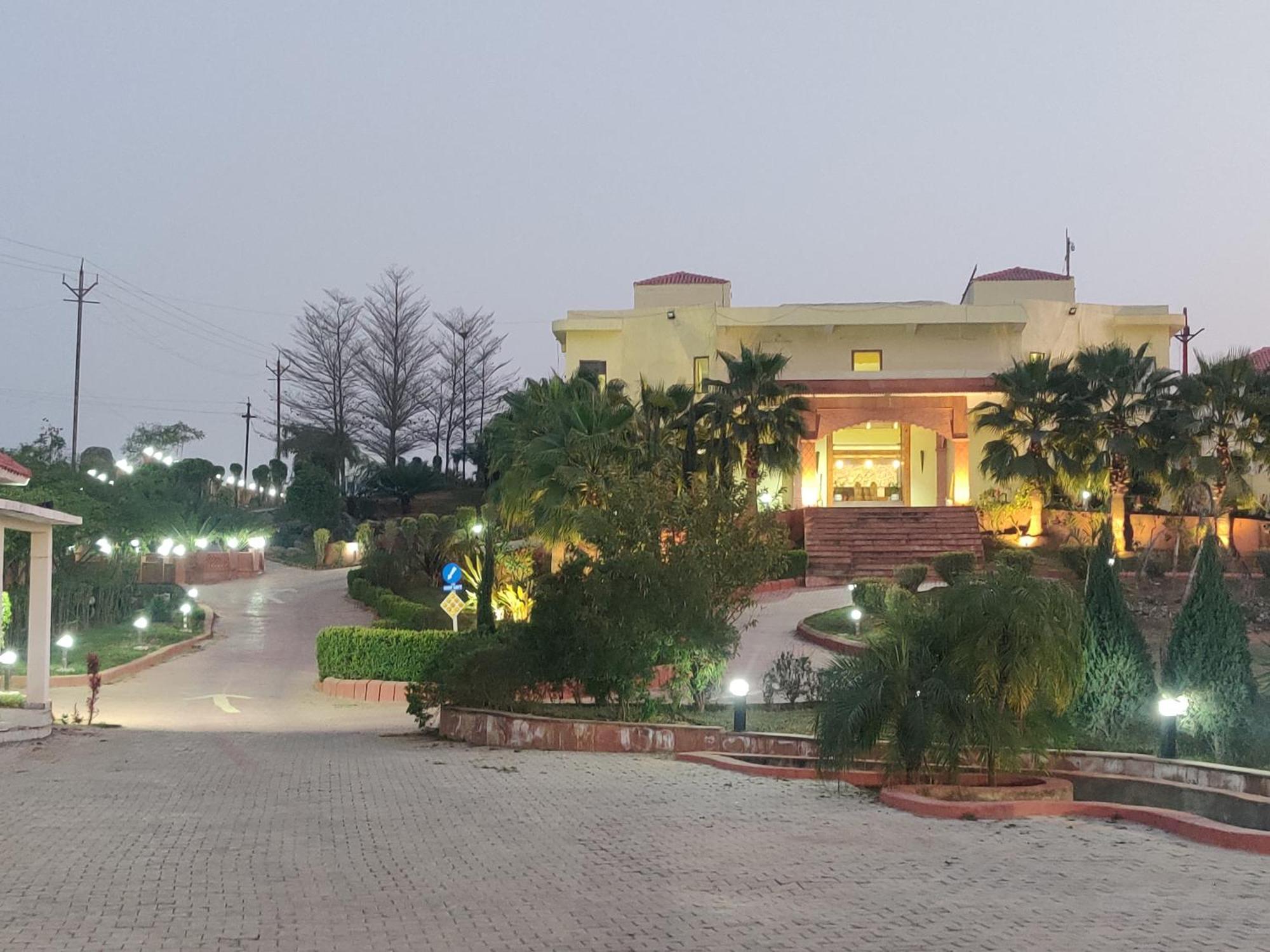 Orchha Club And Resort - Ocr Kültér fotó